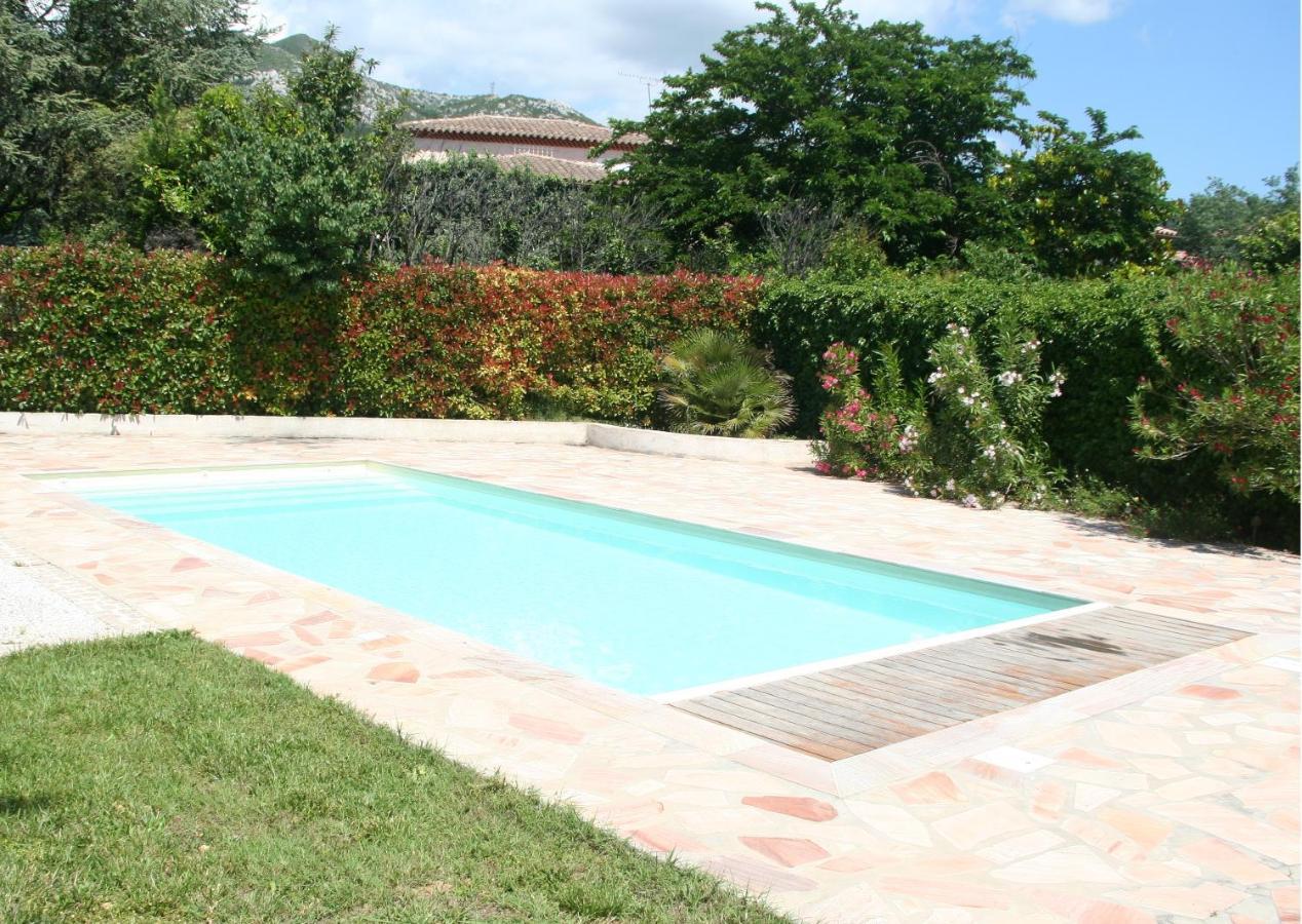 Studio Independant A La Villa Garlaban 3 Etoiles Gémenos Eksteriør billede