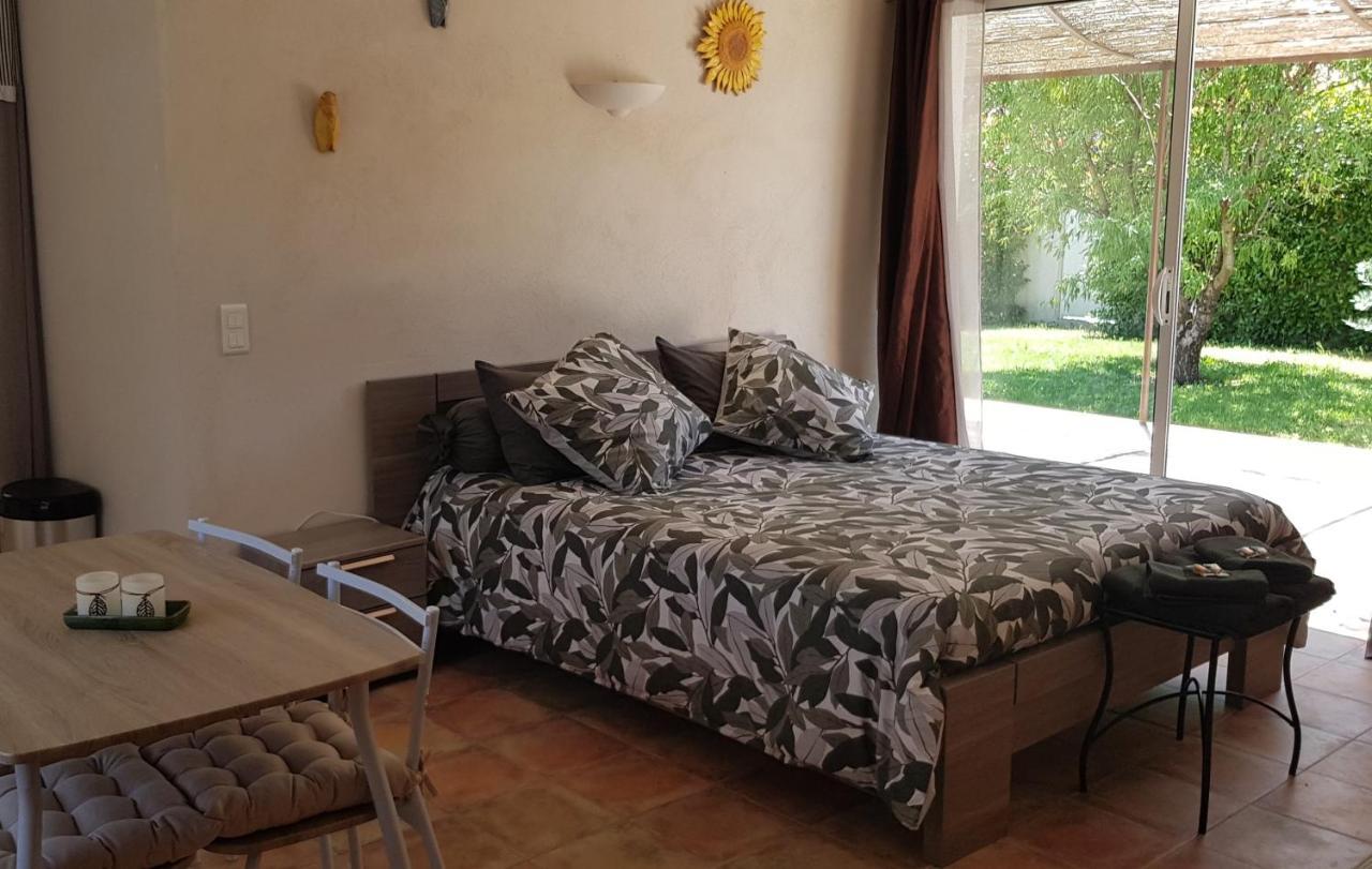 Studio Independant A La Villa Garlaban 3 Etoiles Gémenos Eksteriør billede