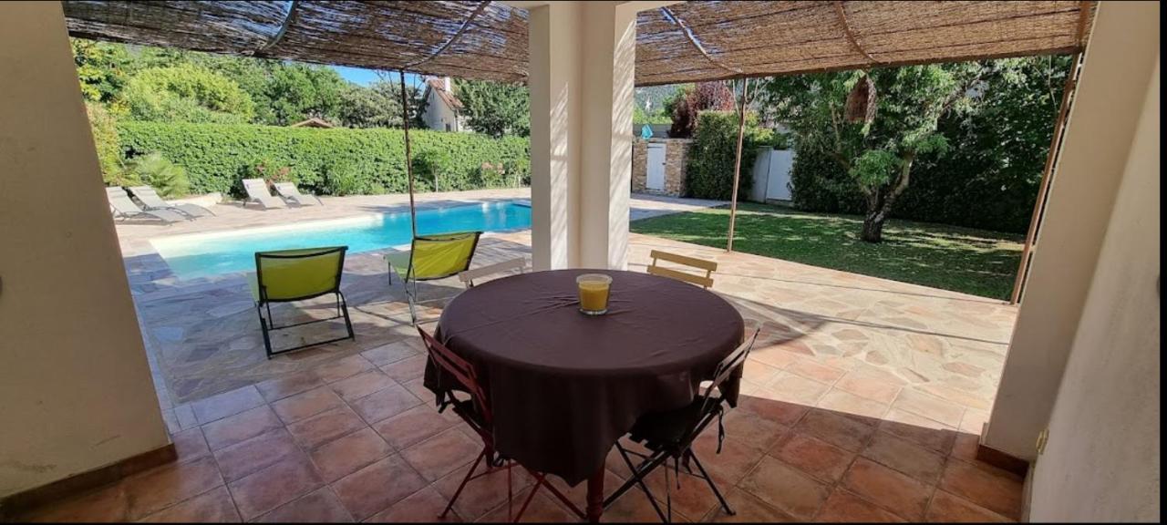 Studio Independant A La Villa Garlaban 3 Etoiles Gémenos Eksteriør billede